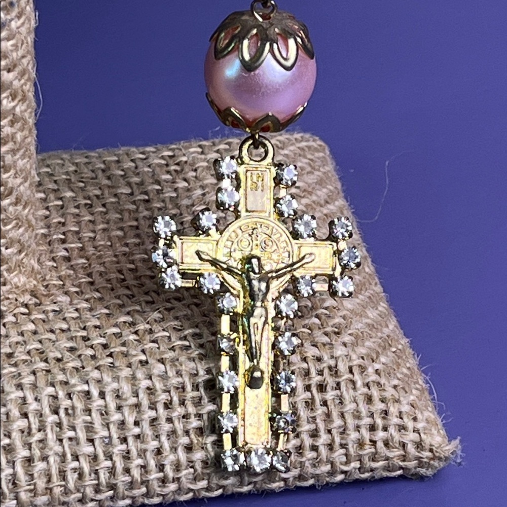 Elegant Pink and Gold Beaded Rosary Bracelet - Picture 3 of 8
